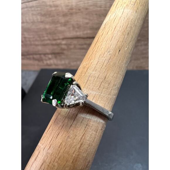 Vintage Helen Andrews synthetic emerald and CZ sterling silver ring size 7 - Picture 12 of 16